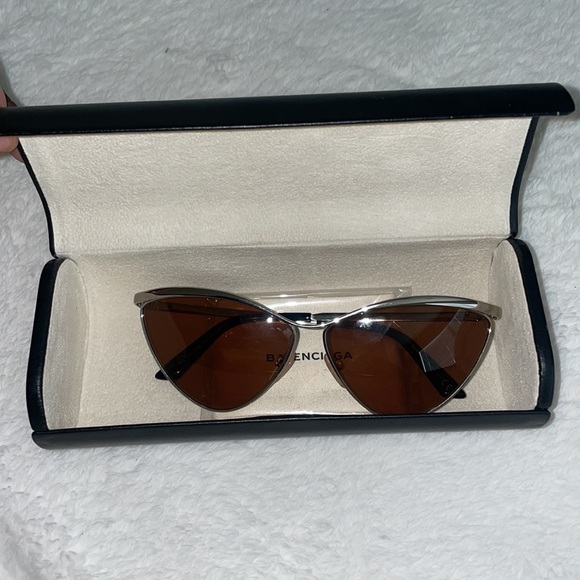 Balenciaga Metal Cat-Eye Sunglasses - Picture 3 of 5